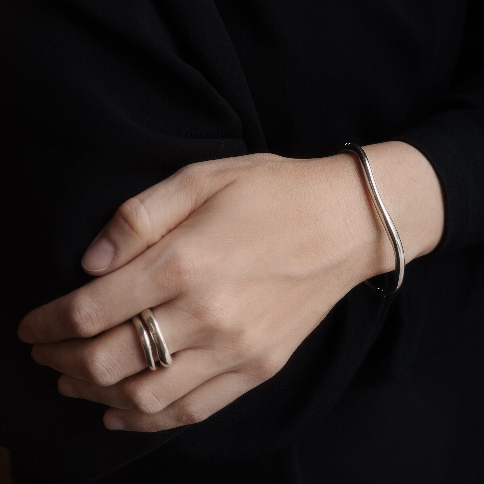 EKATERINA TOLSTAYA Браслет Тепло каркасный