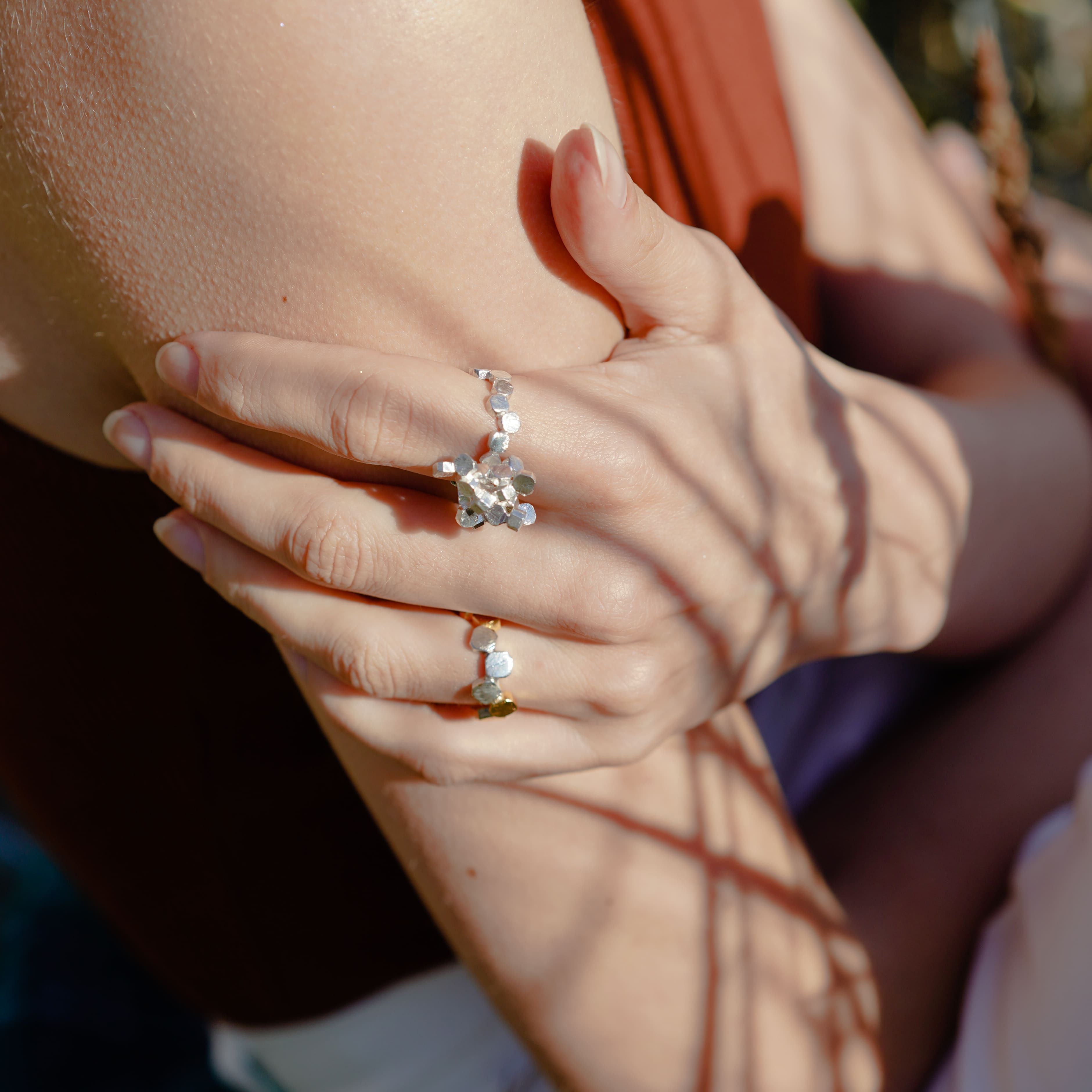 EKATERINA TOLSTAYA Кольцо Конфетти Макси с фрагментами позолоты