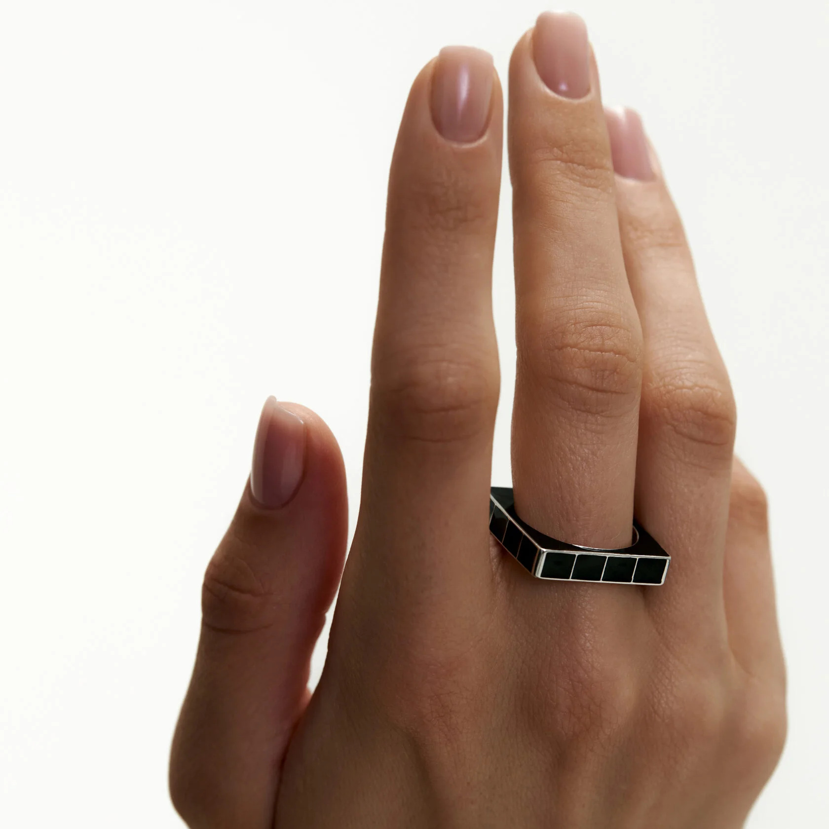 SHAMELESS Кольцо Swimming Pool квадратное черное