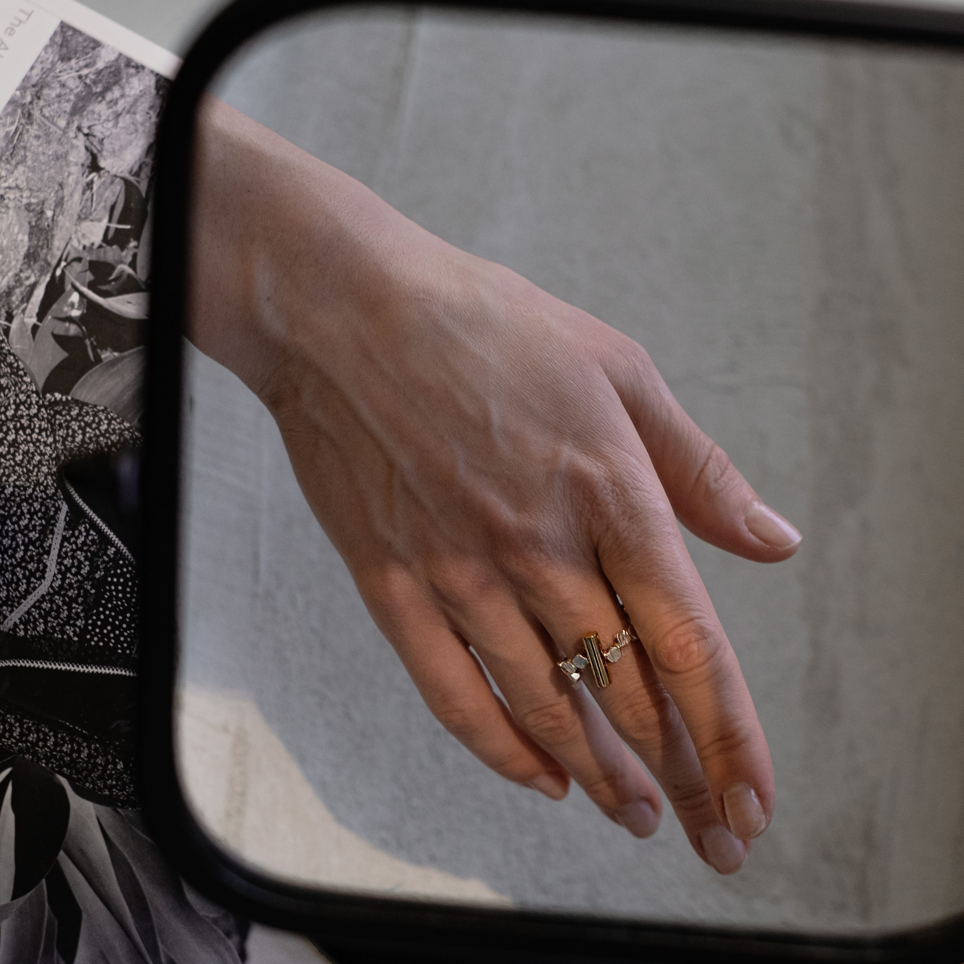 EKATERINA TOLSTAYA Кольцо Конфетти с цилиндром