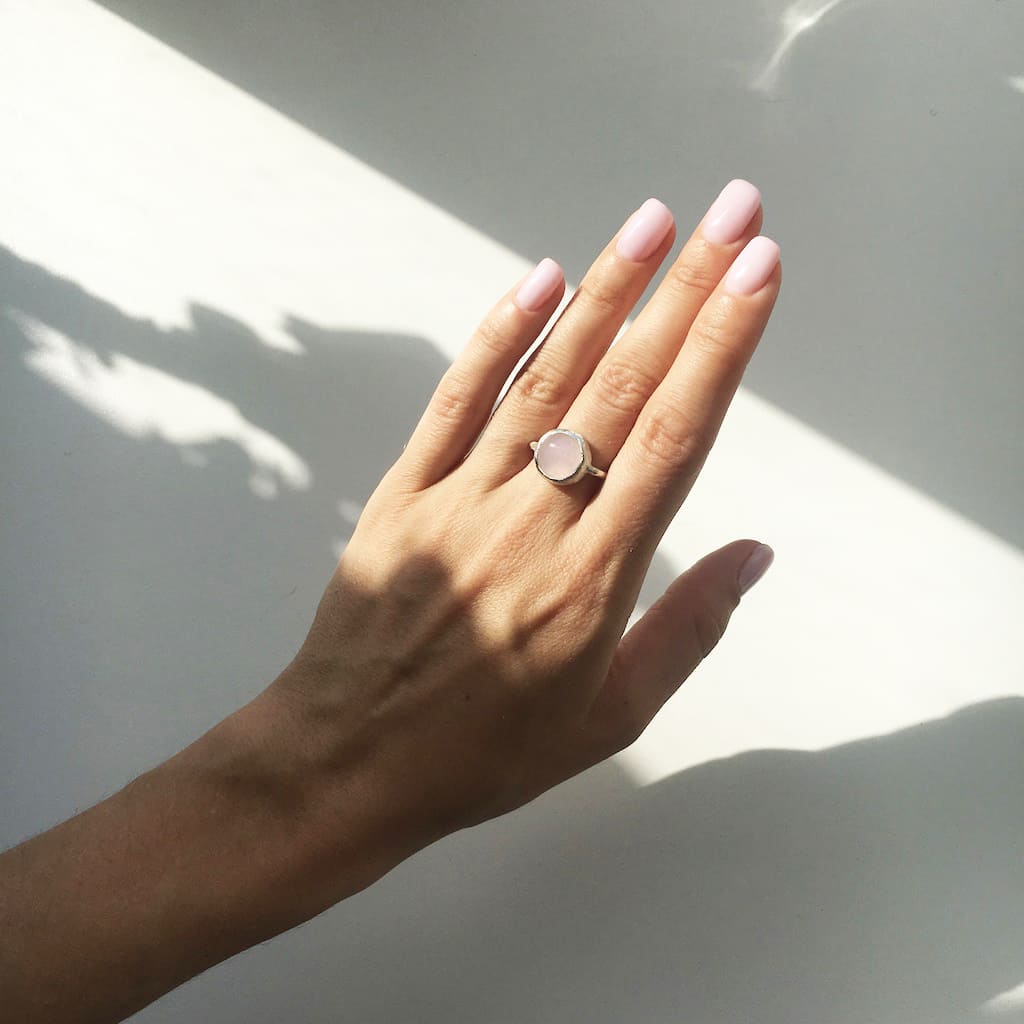 EKATERINA TOLSTAYA Кольцо с розовым кварцем