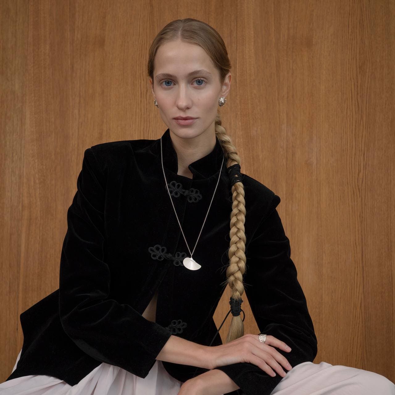 MS. MARBLE Подвеска Веер "Крыло любви"