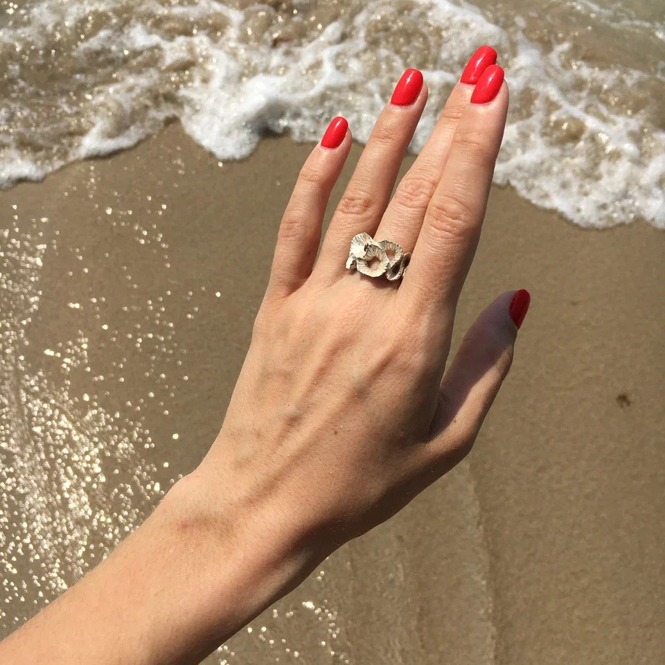 EKATERINA TOLSTAYA Кольцо Коралл