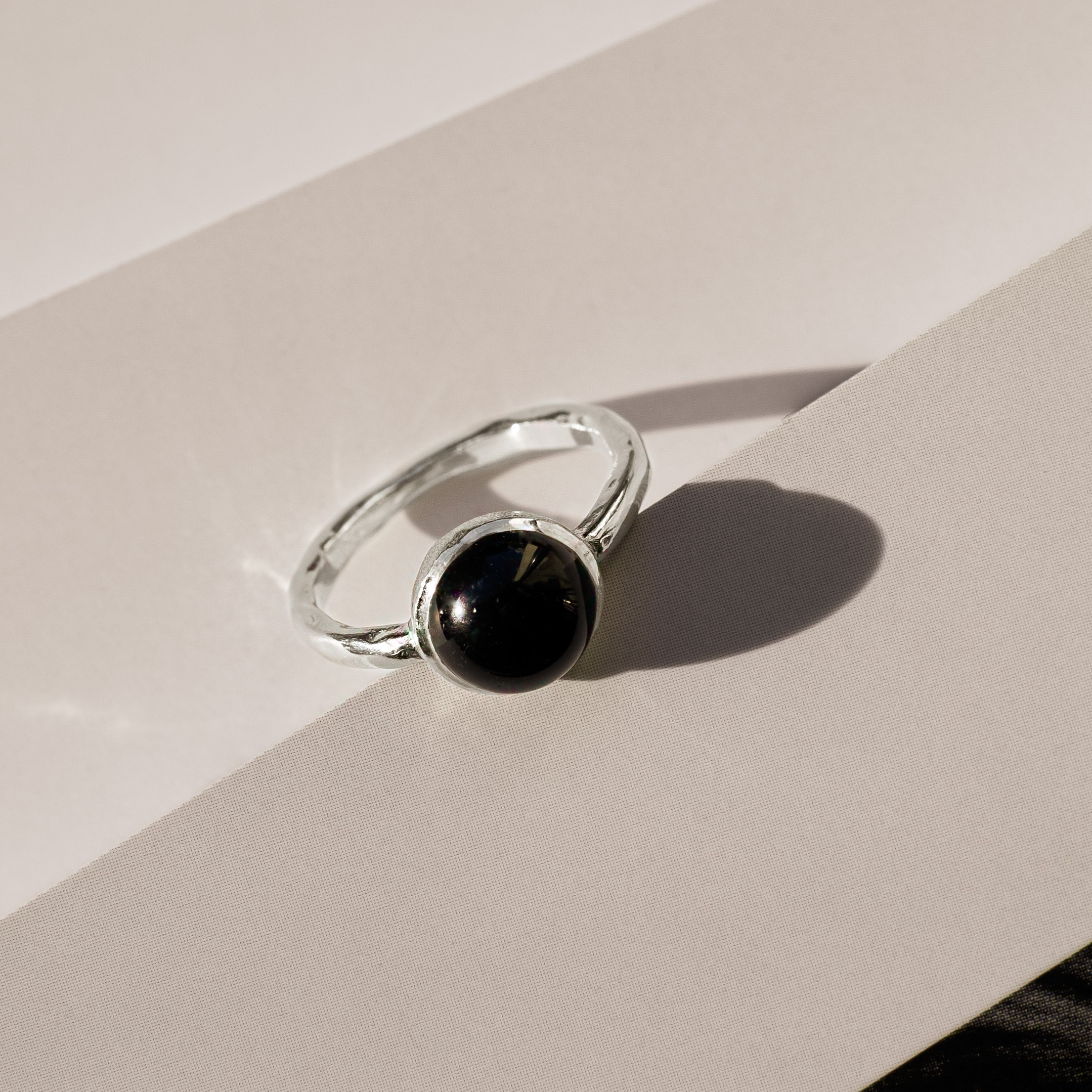 EKATERINA TOLSTAYA Кольцо с черным агатом