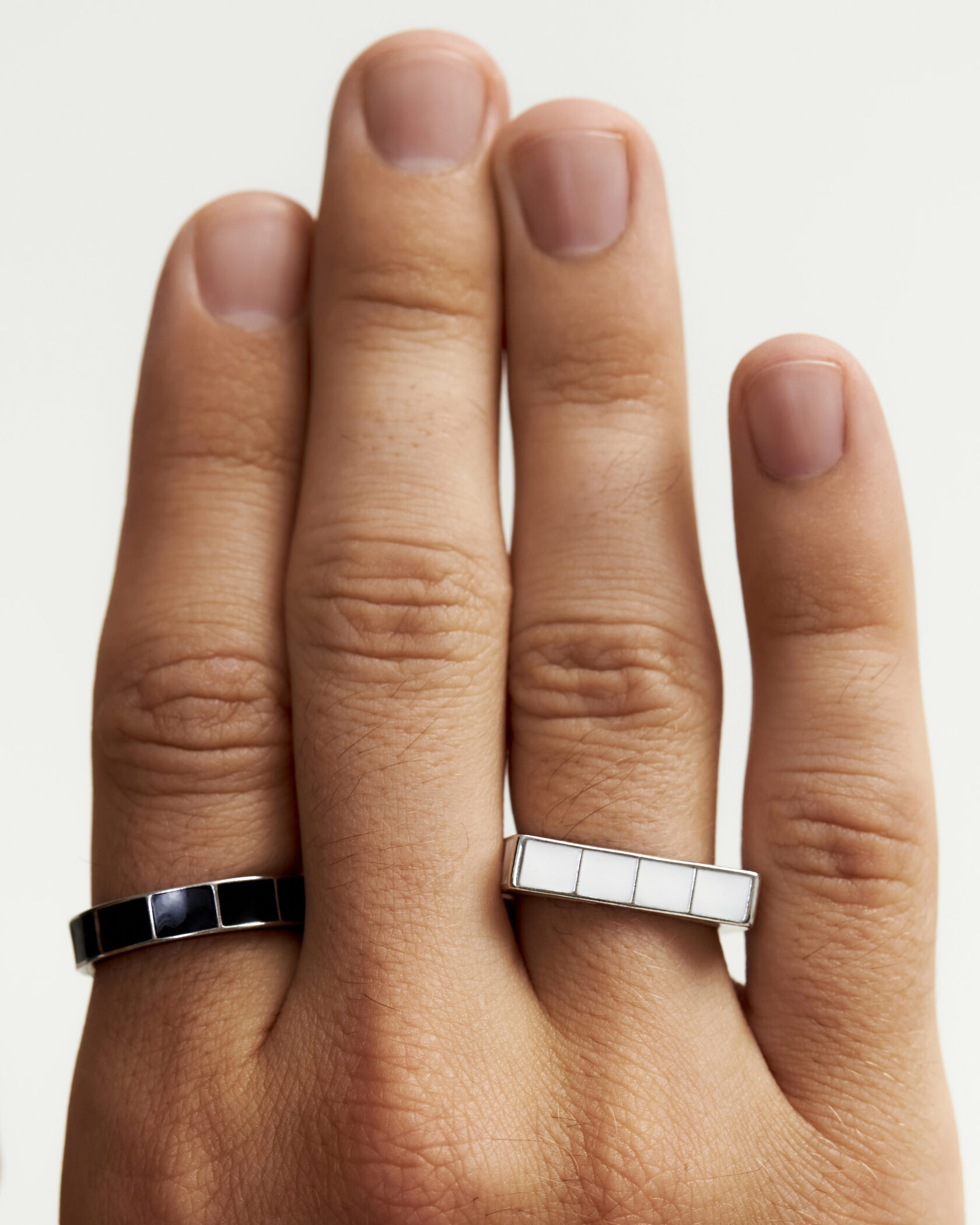 SHAMELESS Кольцо Swimming Pool квадратное белое