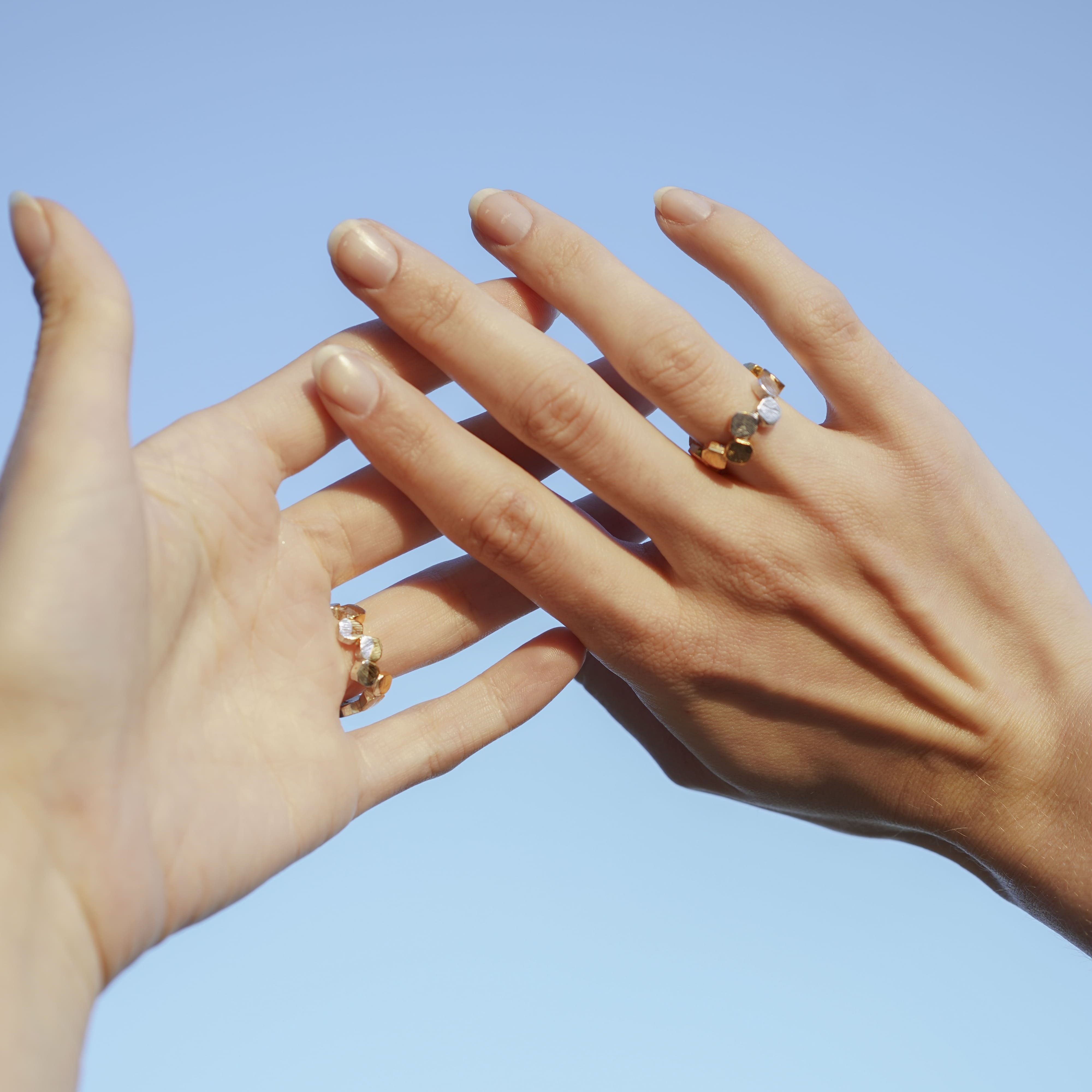 EKATERINA TOLSTAYA Кольцо Конфетти Макси с фрагментами позолоты