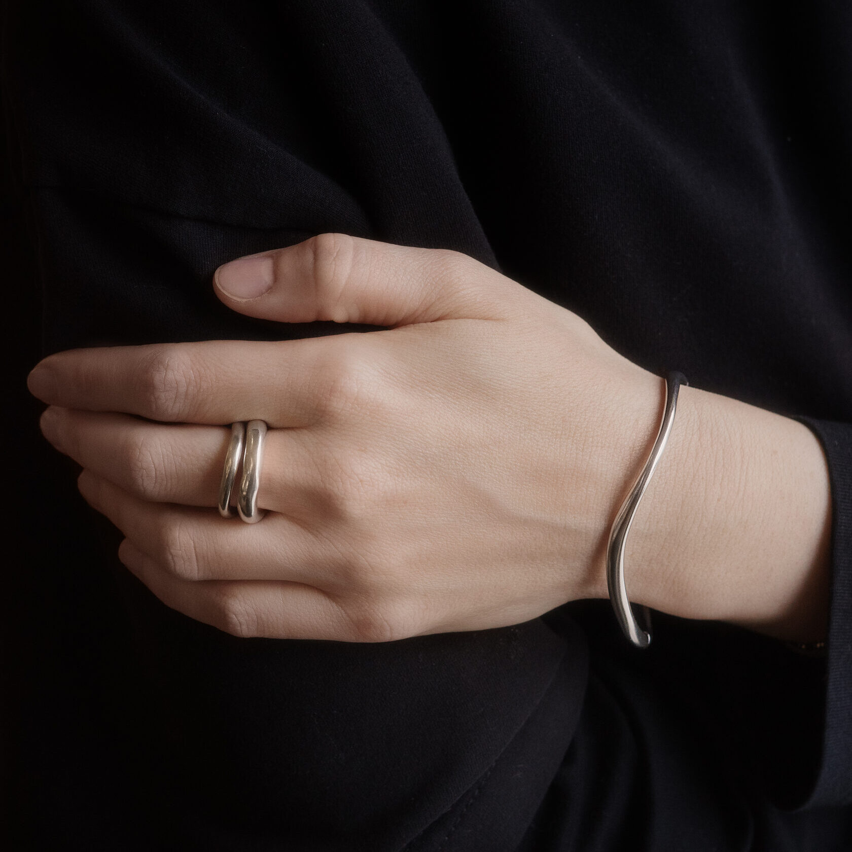 EKATERINA TOLSTAYA Браслет Тепло каркасный