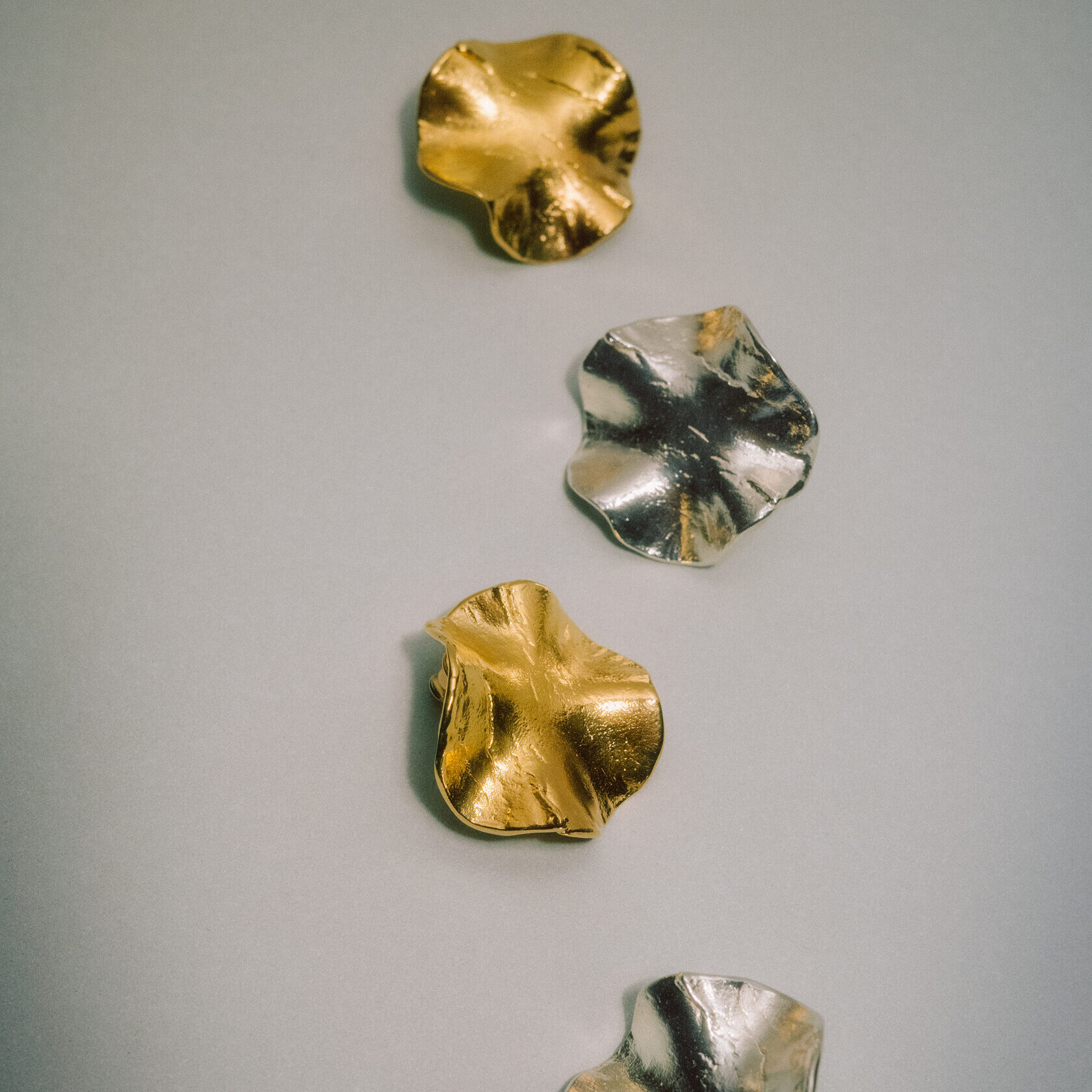 EKATERINA TOLSTAYA Серьги Пластика круглые позолота