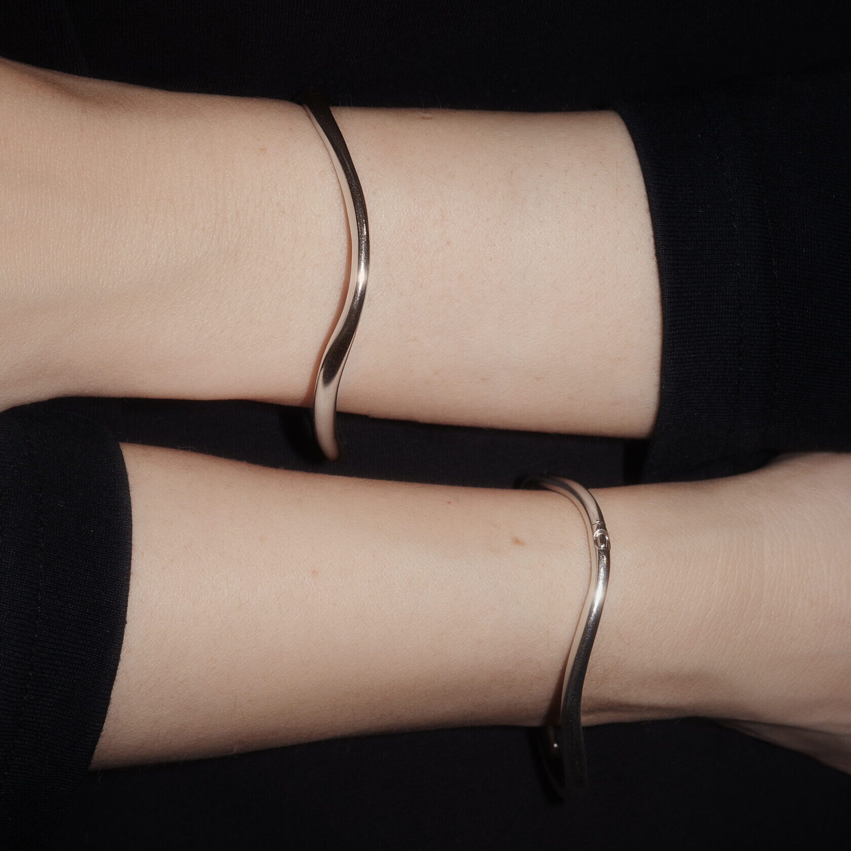 EKATERINA TOLSTAYA Браслет Тепло каркасный