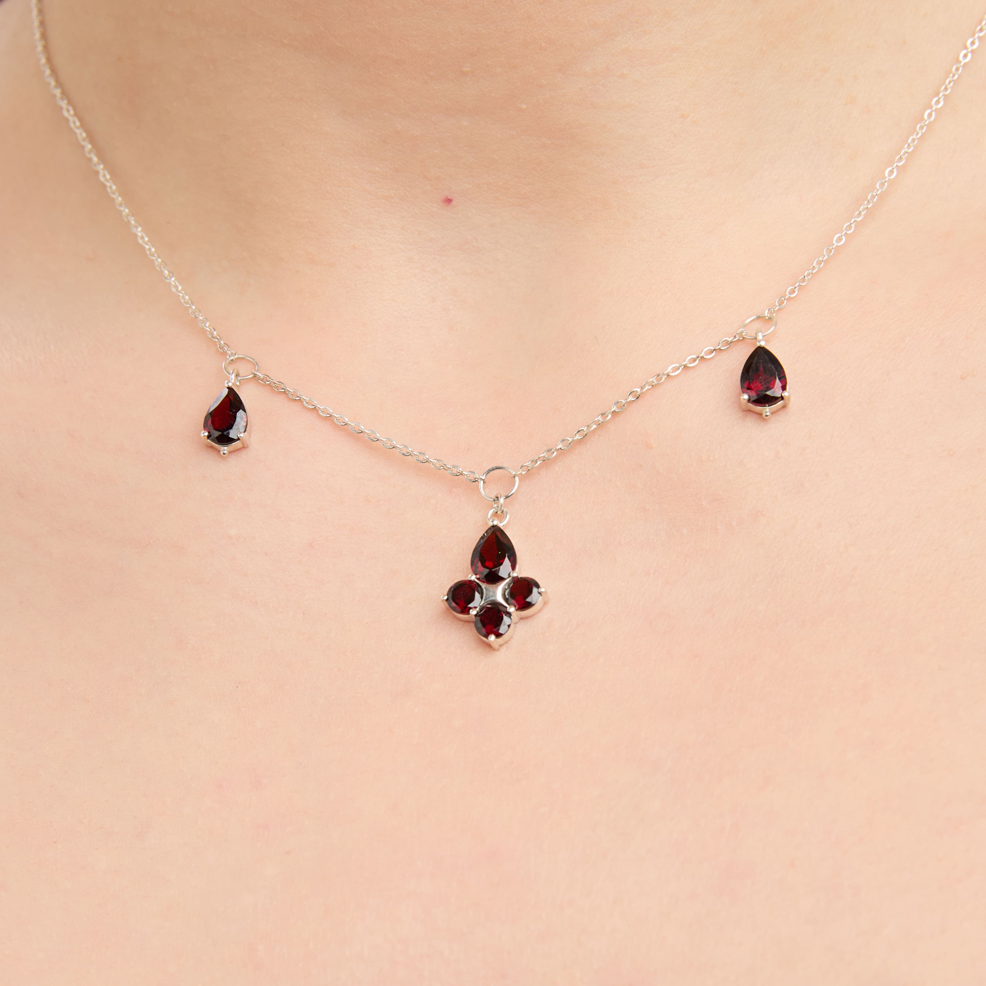 INFANTA Чокер Principessa Giglio с гранатами