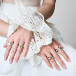 INFANTA Кольцо Principessa Quadrifoglio с хризолитами в серебре