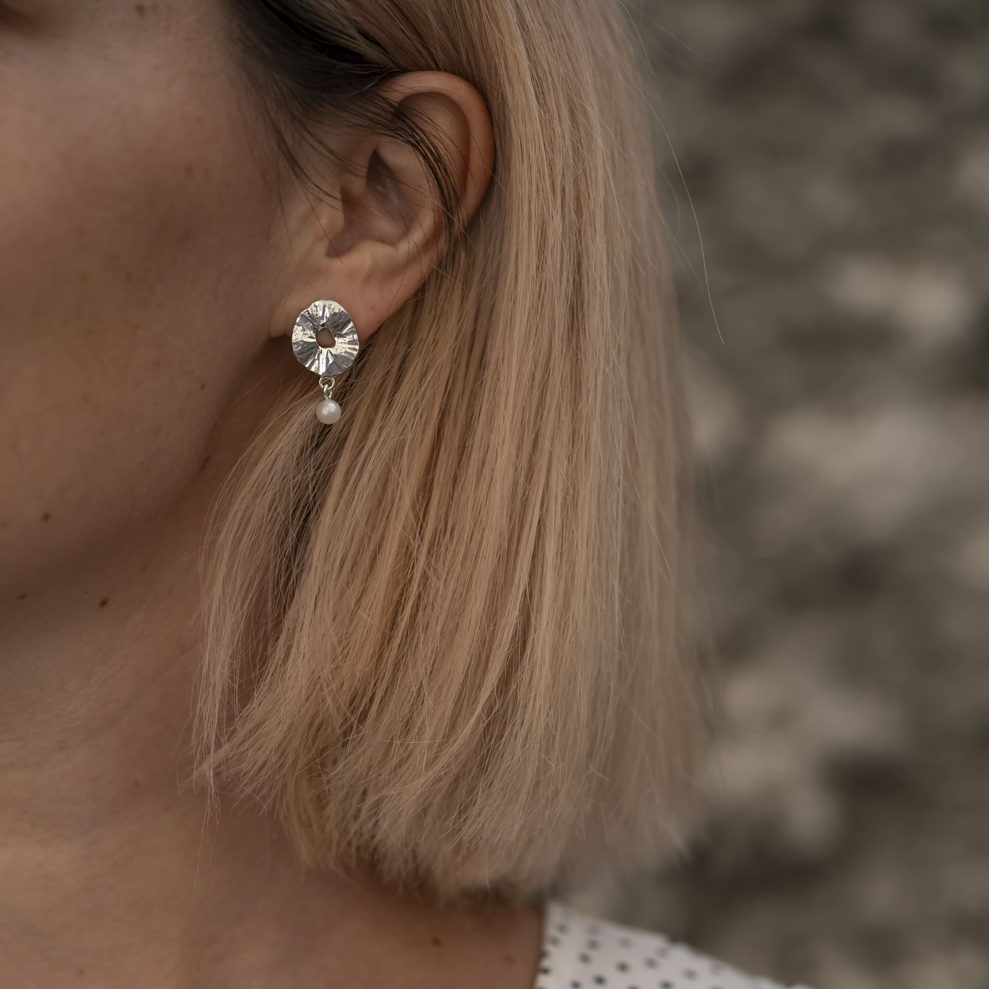 EKATERINA TOLSTAYA Серьги Атоллы мини с жемчугом