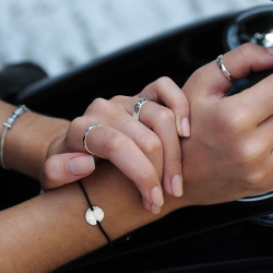 URBAN ISLAND браслет на шелковом шнуре This Too Shall Pass