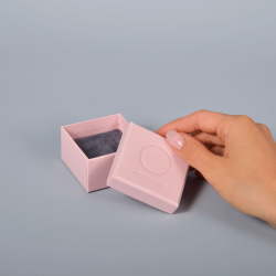 Подарочная коробка картон 62*62 розовая