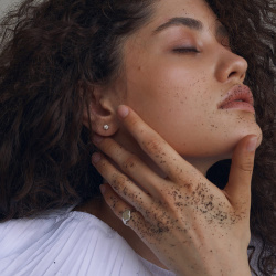 URBAN ISLAND пусет Reunion 4mm (1 шт)