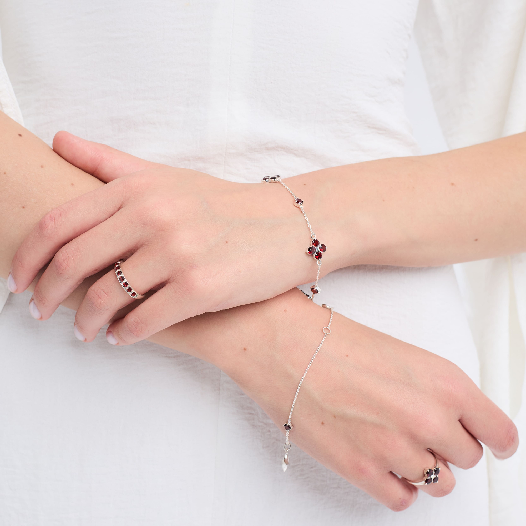 INFANTA Браслет Principessa Quadrifoglio с гранатами