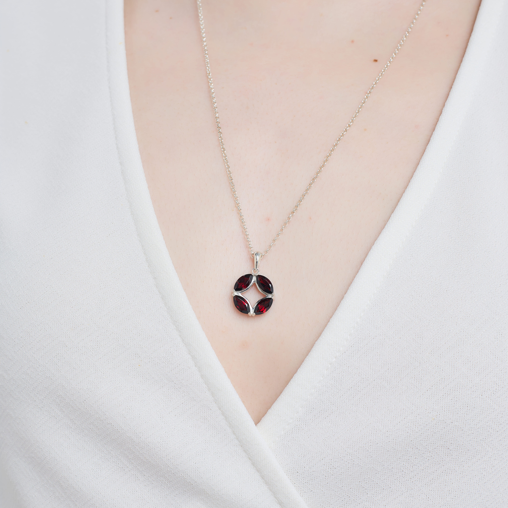 INFANTA Кулон Principessa Marchese Grande с гранатами в серебре