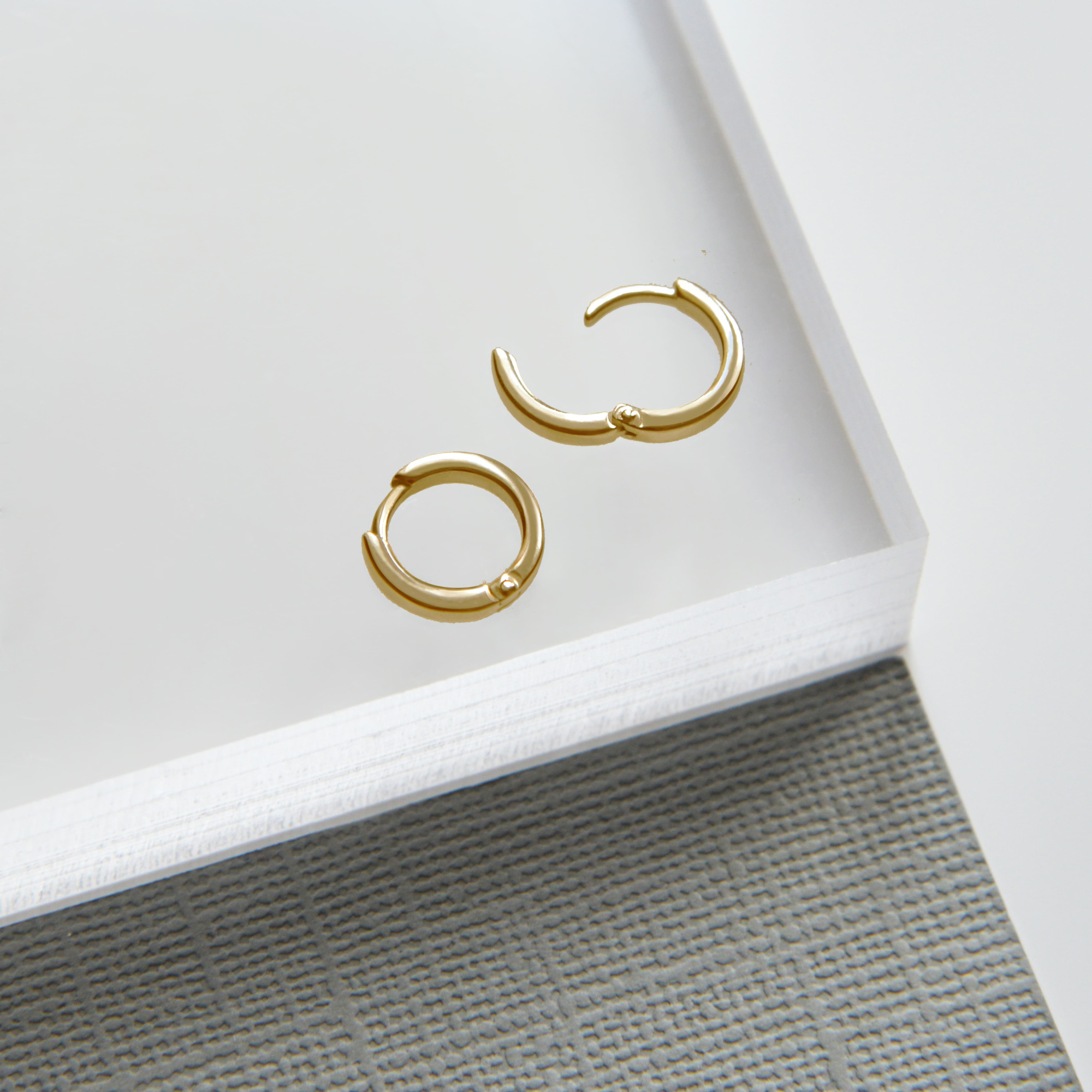 INFANTA Серьги круглые Base 8 на 8 позолота