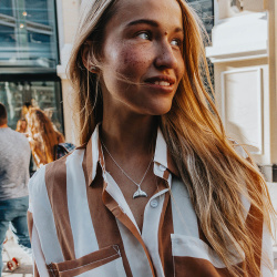 URBAN ISLAND подвеска Whale Tail