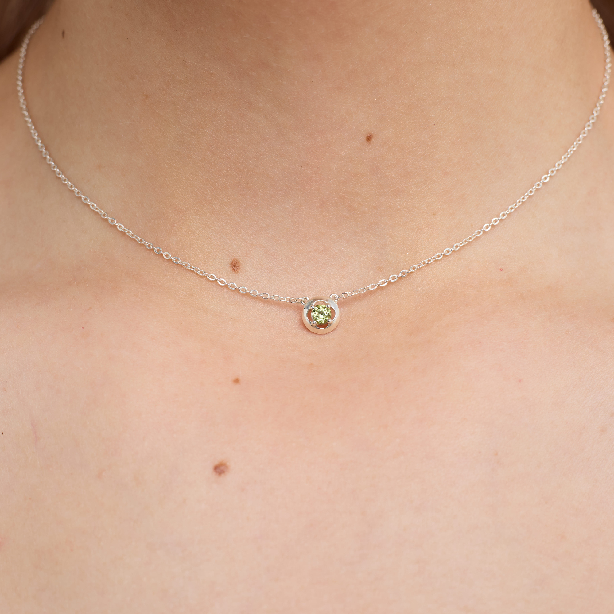 INFANTA Чокер Principessa Cerchio с хризолитом в серебре