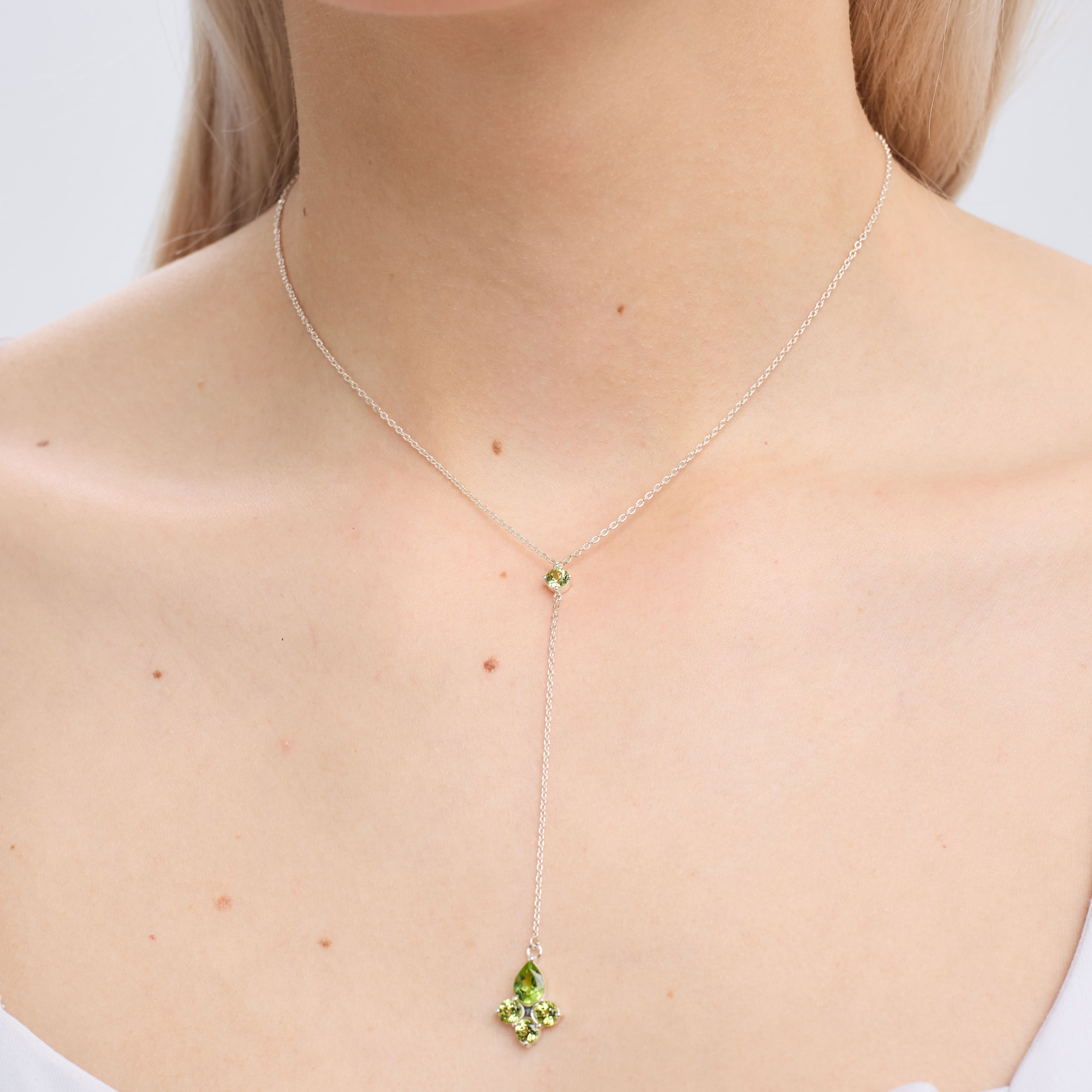 INFANTA Подвеска галстук Principessa Pera с хризолитами круг и груша в серебре