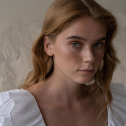 INFANTA Клаймбер Virgola Запятая на правое ухо позолота