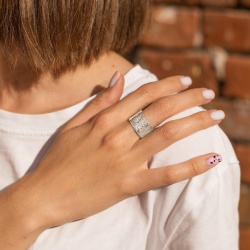 EKATERINA TOLSTAYA Кольцо битое L