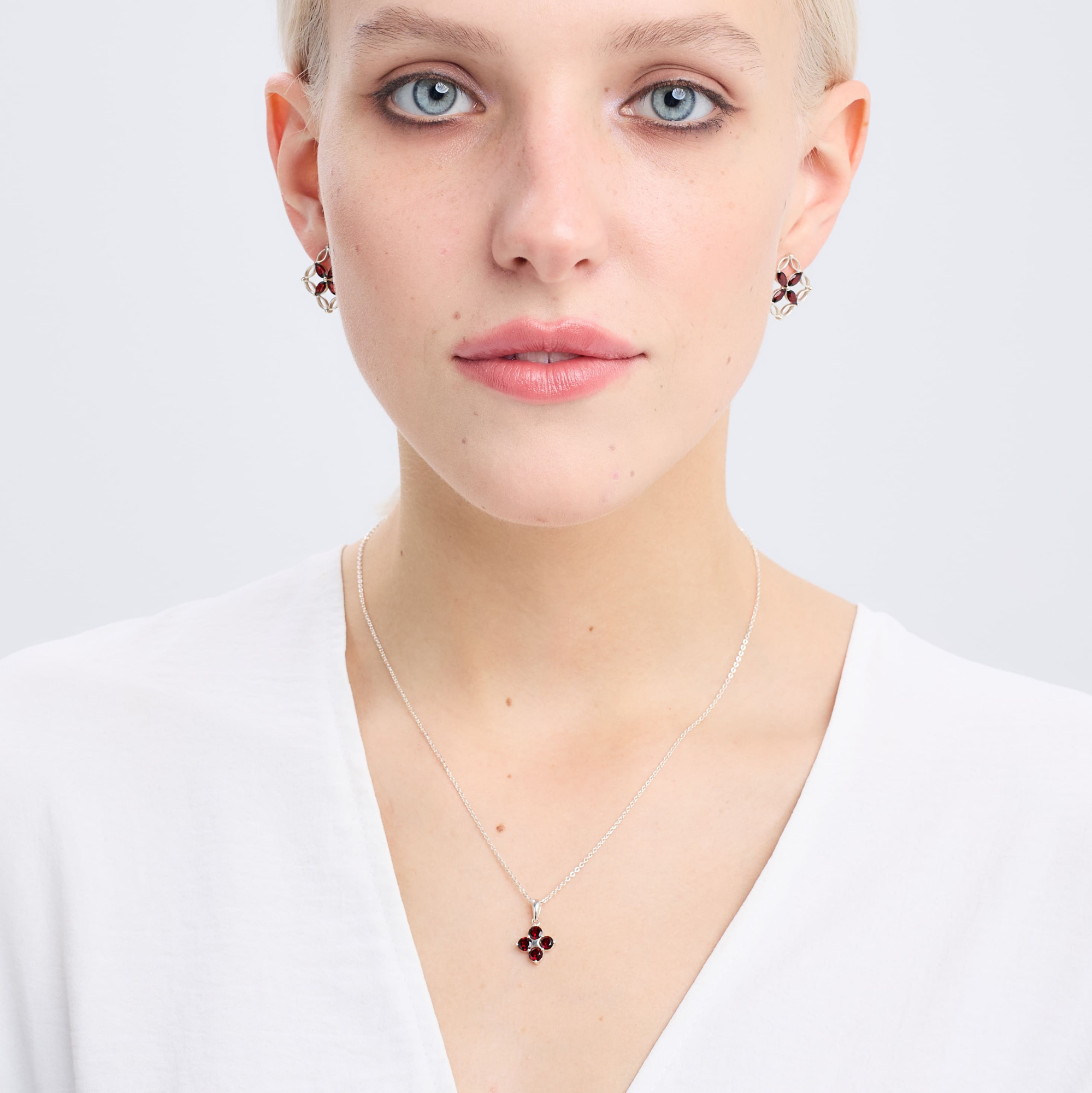 INFANTA Серьги Principessa Marchese с гранатами в серебре