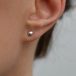 INFANTA Серьги гвоздики Grano серебро