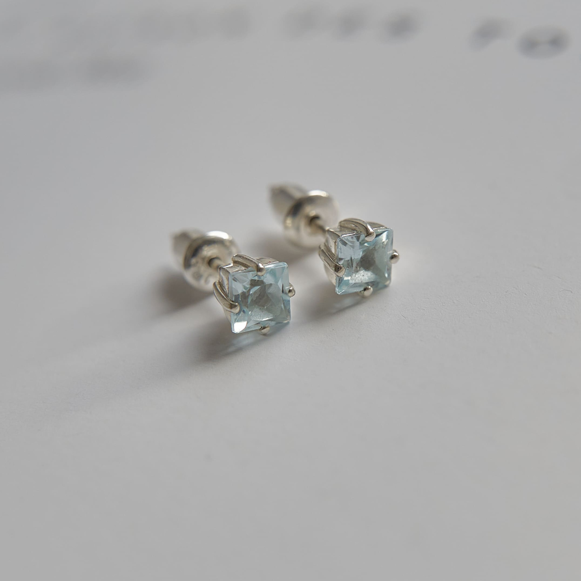 INFANTA Пусеты Principessa Punto с топазами в серебре