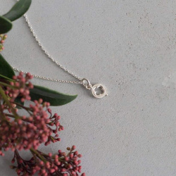 INFANTA Кулон - Lo