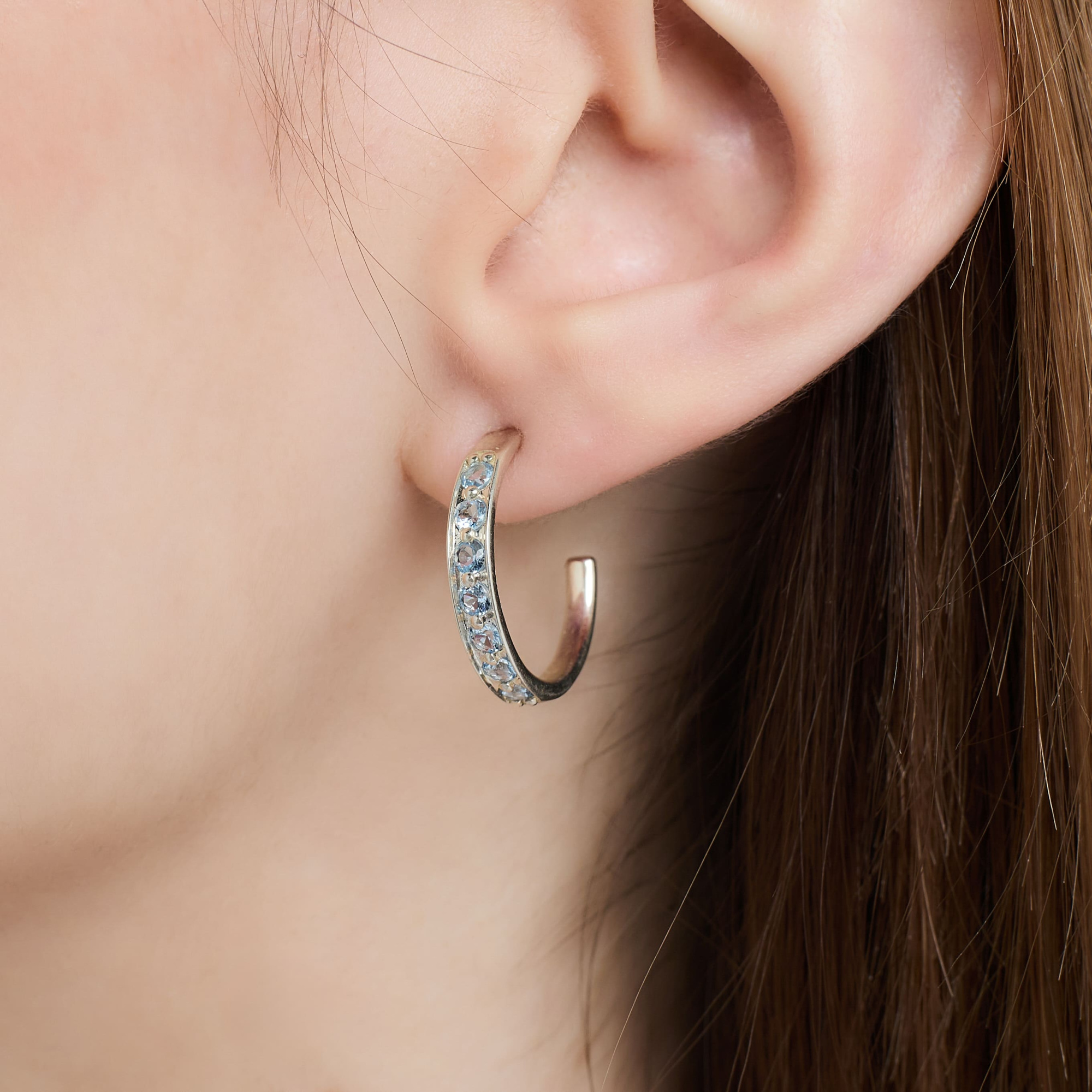 INFANTA Серьги-полукольца Traccia дорожка с топазами