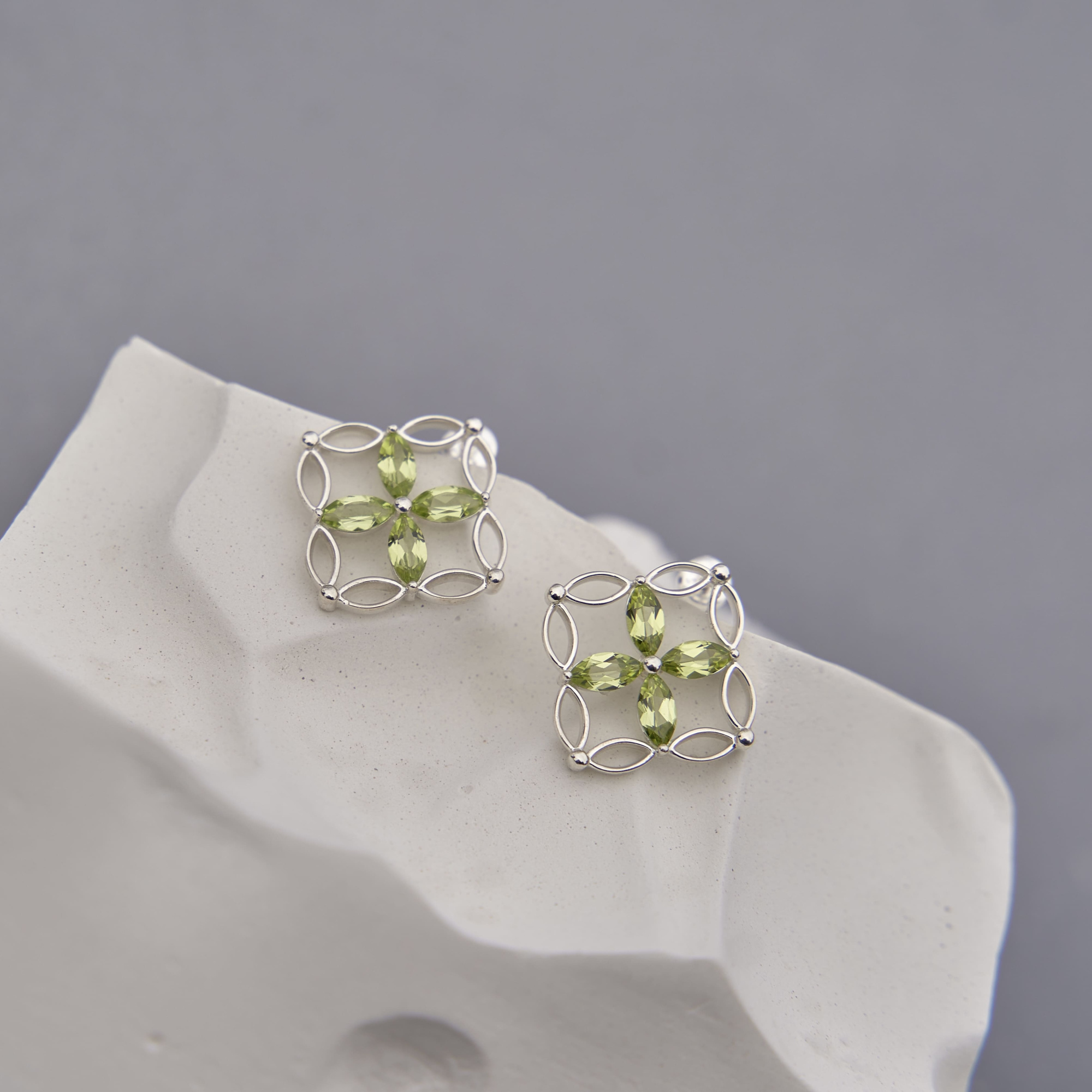 INFANTA Серьги Principessa Marchese с хризолитами в серебре