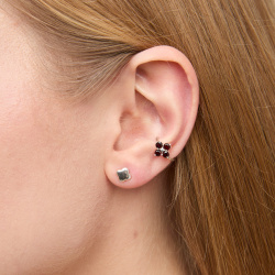 INFANTA Кафф с камнями Quadrifoglio гранат в серебре