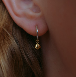 MS. MARBLE серьга Ra с солнцем