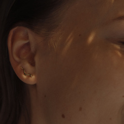 MS. MARBLE серьга-клаймбер Movement позолота правый