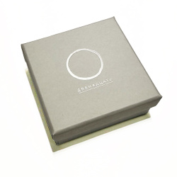 Подарочная коробка картон 82*82 серая