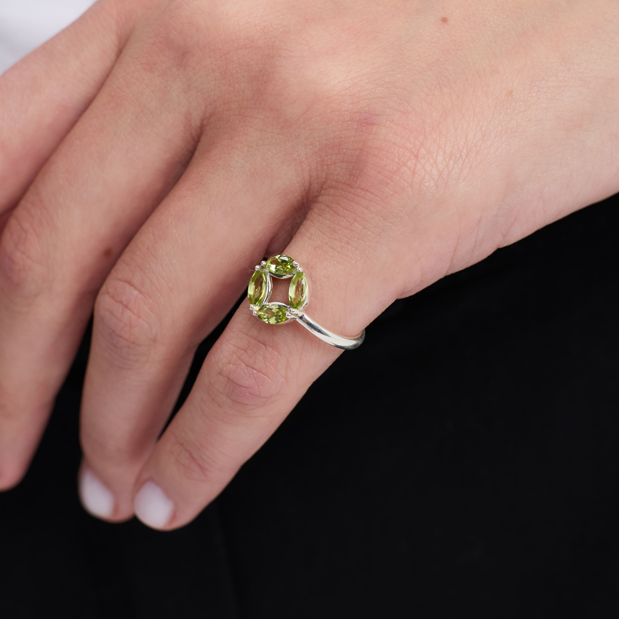 INFANTA Кольцо Principessa Marchesa с хризолитами в серебре