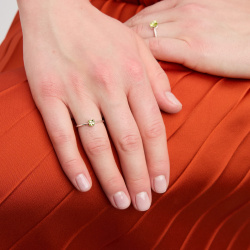 INFANTA Кольцо Principessa Punto с хризолитом в серебре