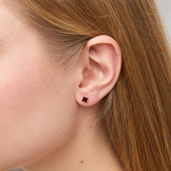 INFANTA Пусеты Principessa Punto с гранатами в серебре