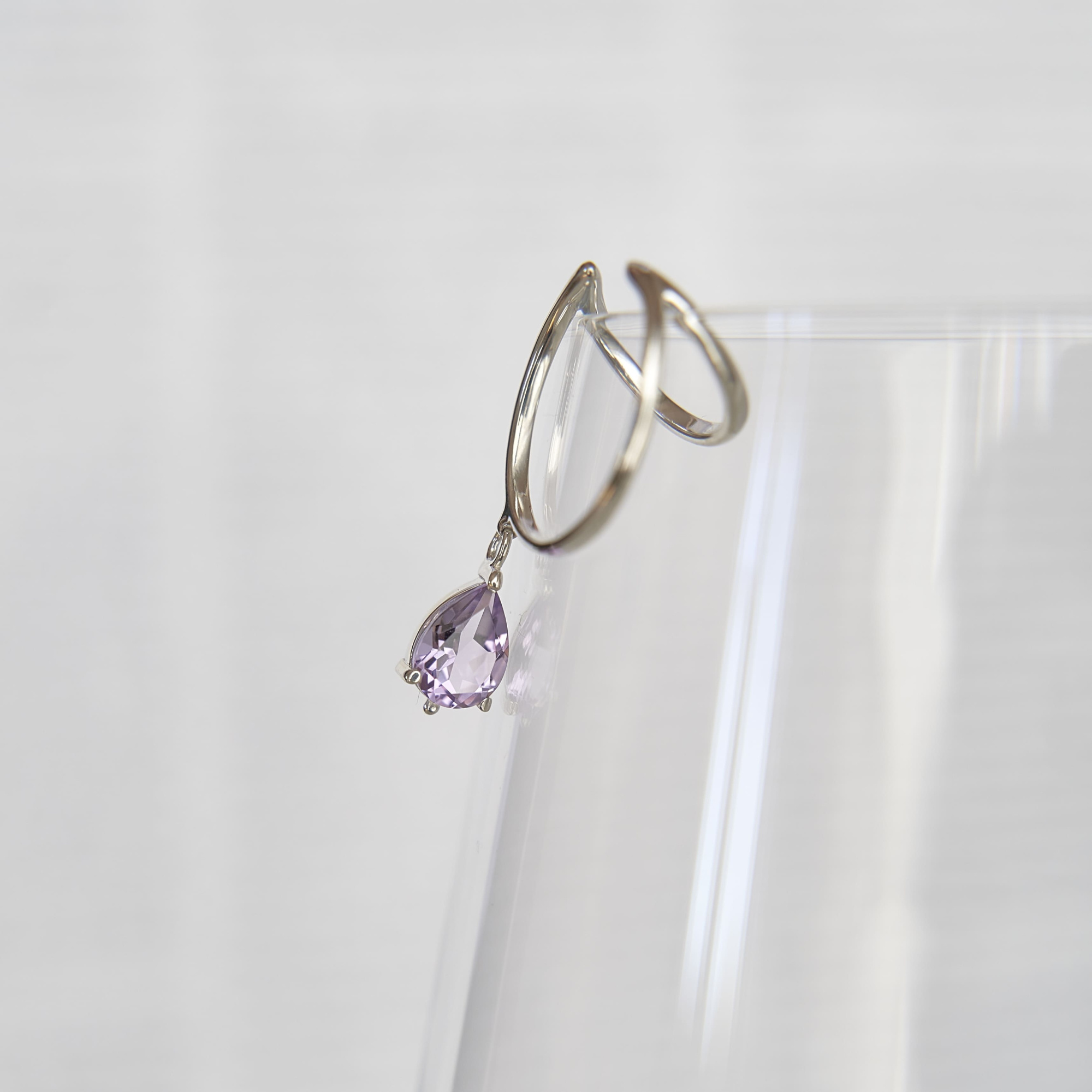 INFANTA Кафф с камнем Anello Goccia с аметистом в серебре