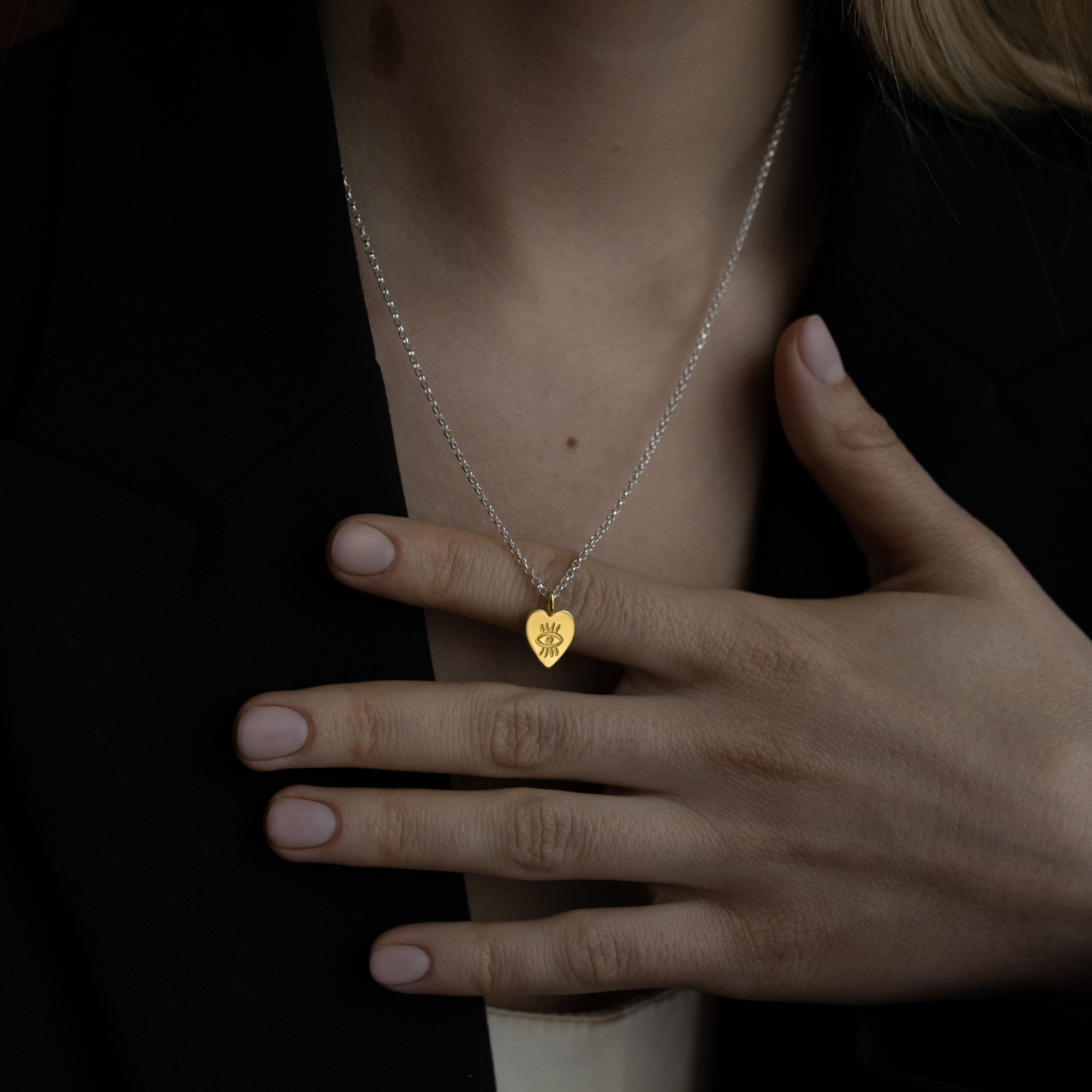 MS. MARBLE подвеска Third eye на цепочке позолота