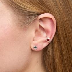 INFANTA Кафф с камнем Cerchio с гранатом в серебре