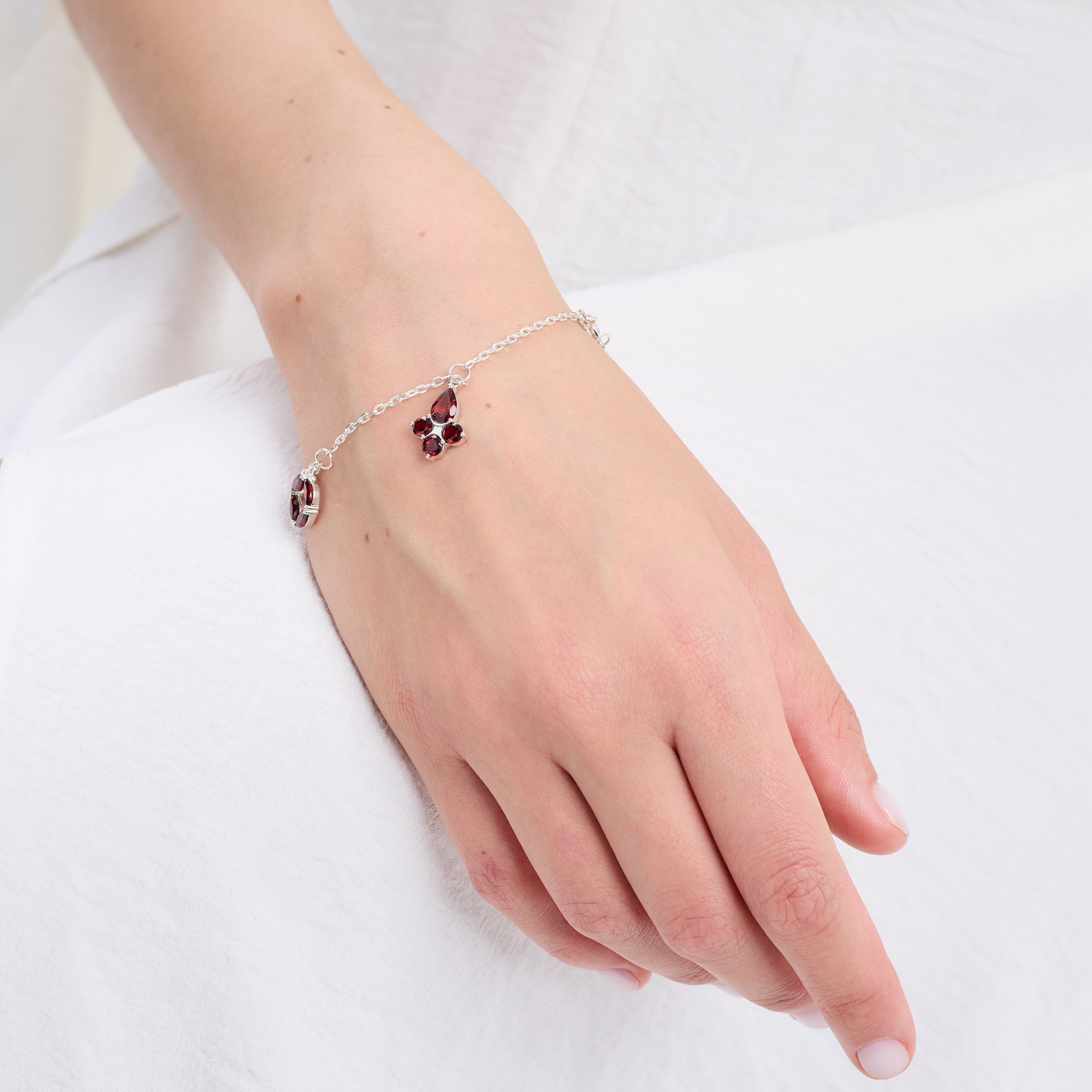 INFANTA Браслет Principessa Ciondolo с гранатами