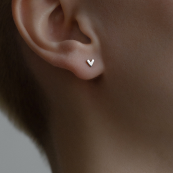 MS. MARBLE серьга-пусет Symbol filled heart серебро