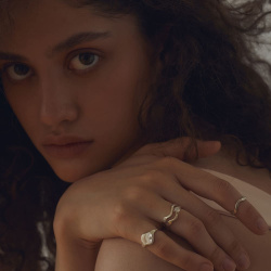 URBAN ISLAND кольцо-печатка Reunion Signet