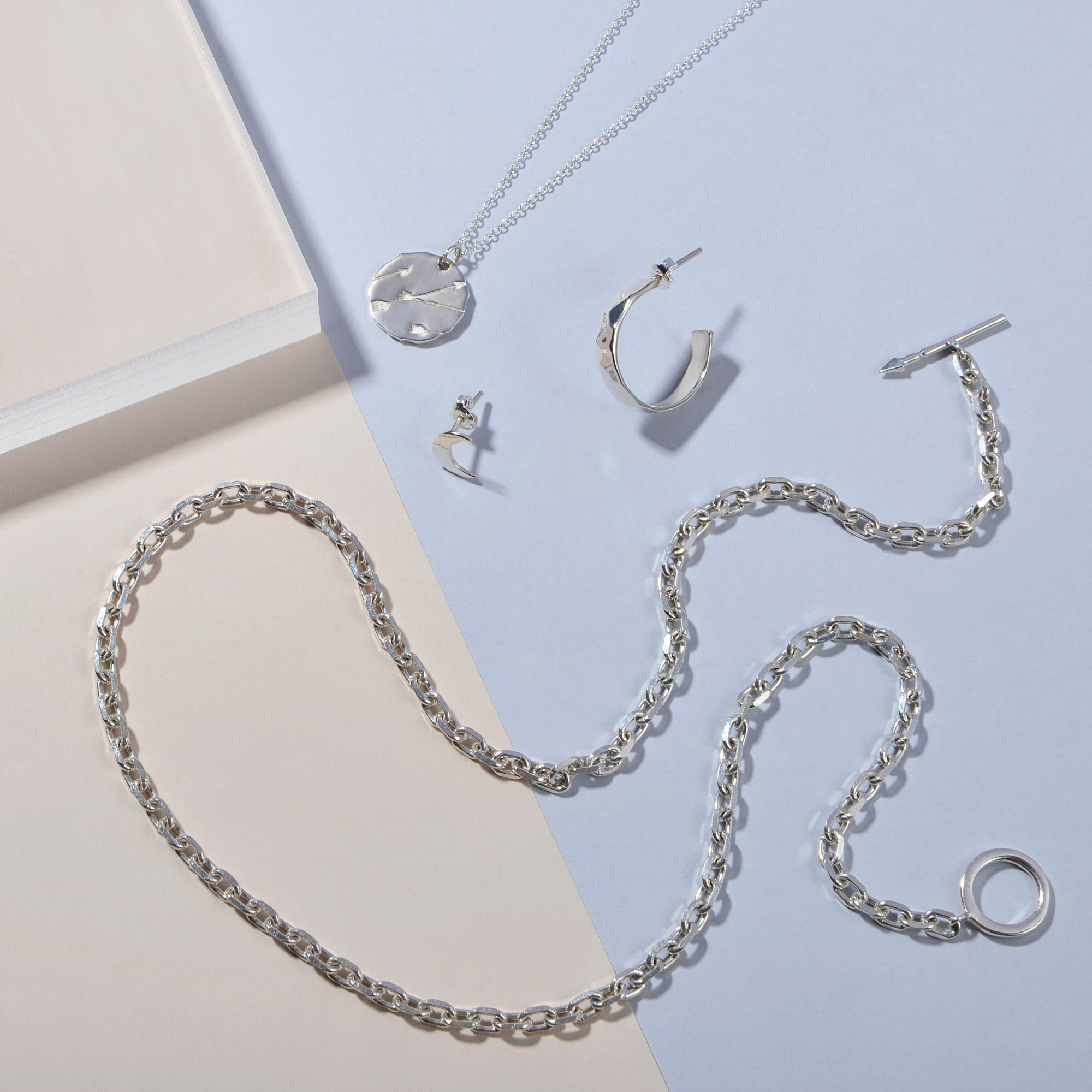 URBAN ISLAND серьга-кольцо мятая This Too Shall Pass ( 1 шт)