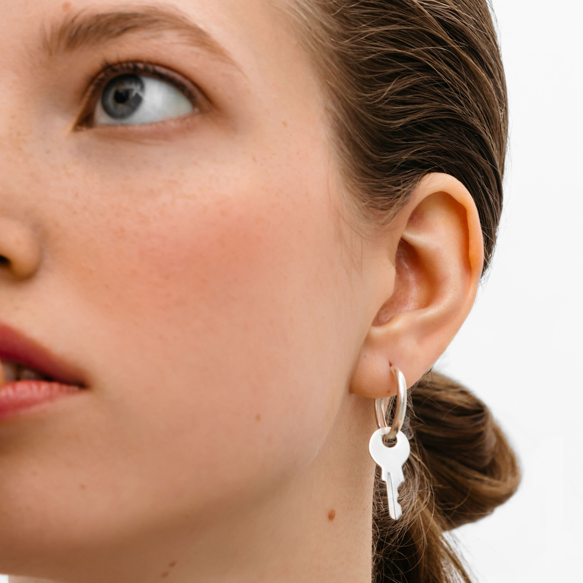 URBAN ISLAND серьга Hoop S + key | Unchained