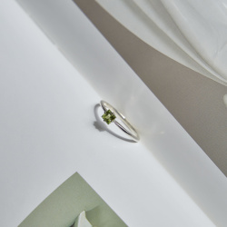 INFANTA Кольцо Principessa Punto с хризолитом в серебре