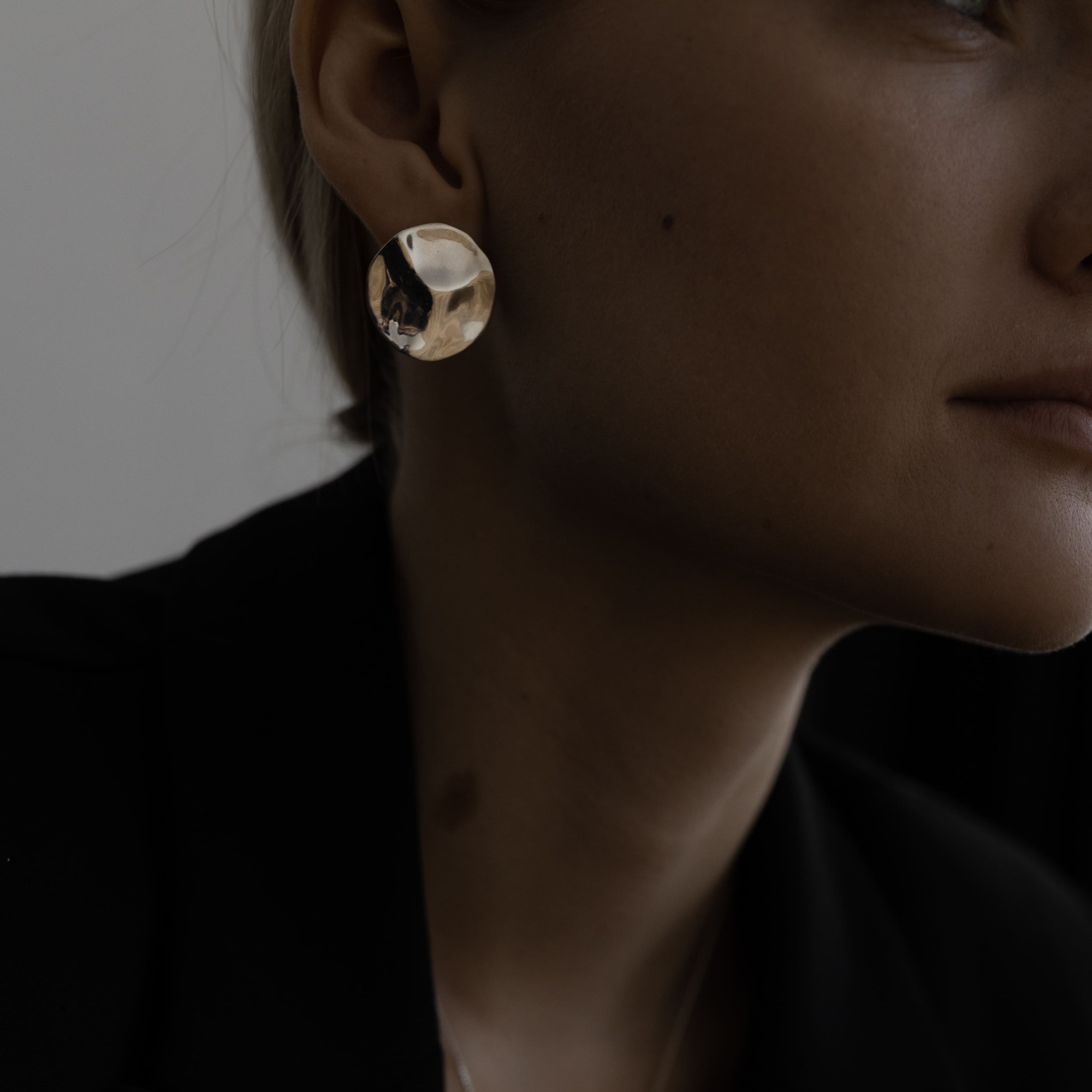 MS. MARBLE серьги Legacy рельефные серебро